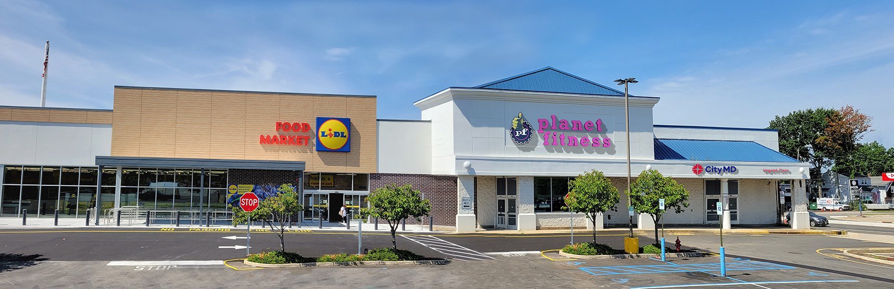 Lidl and Ulta Beauty store exteriors.