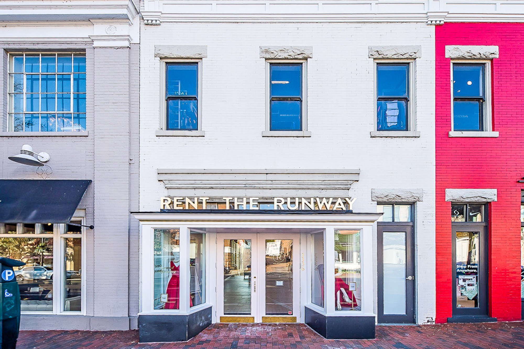 Rent the Runway storefront