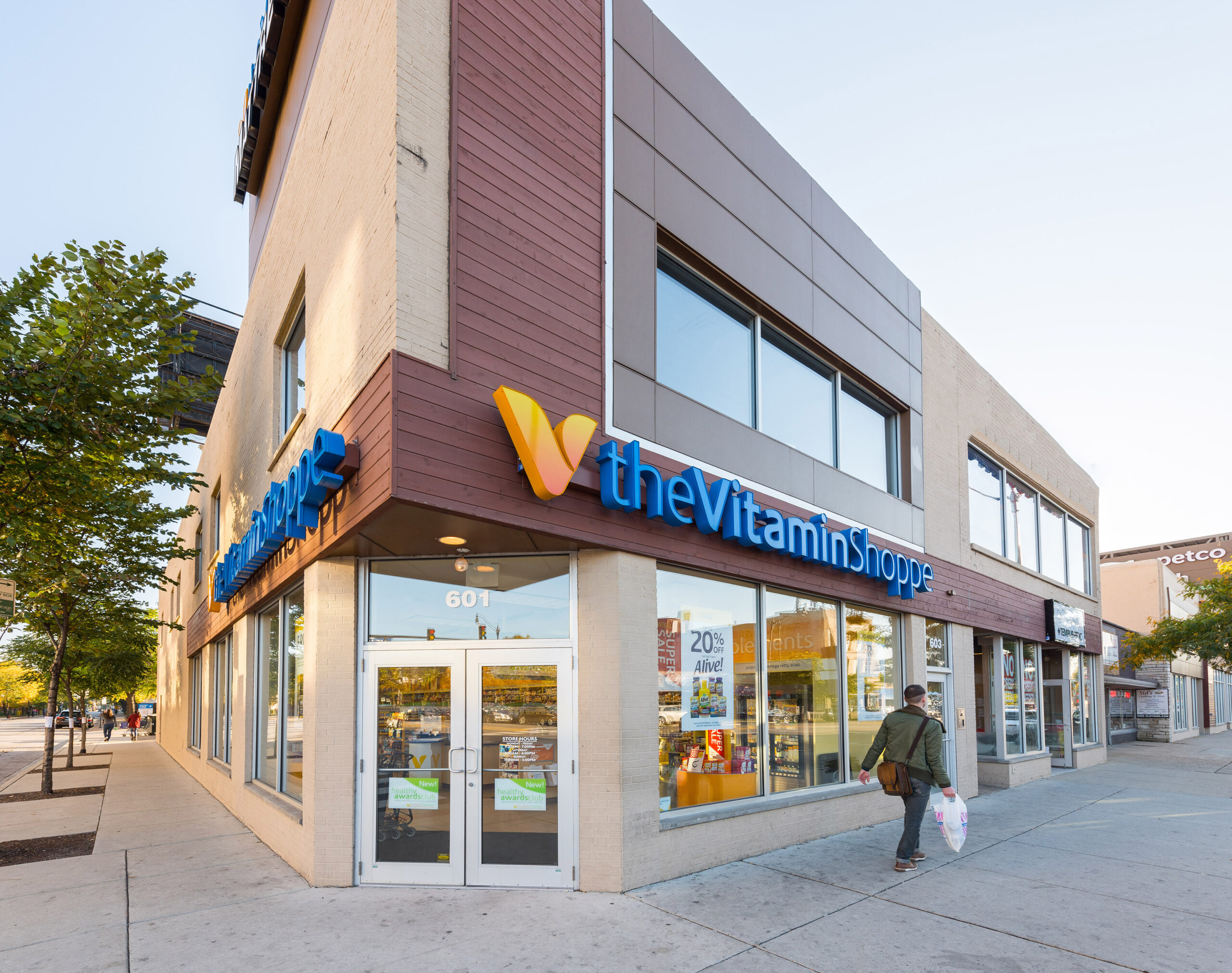 exterior of commercial building with vitamin shoppe sign