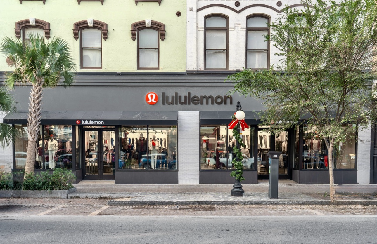 Lululemon store front